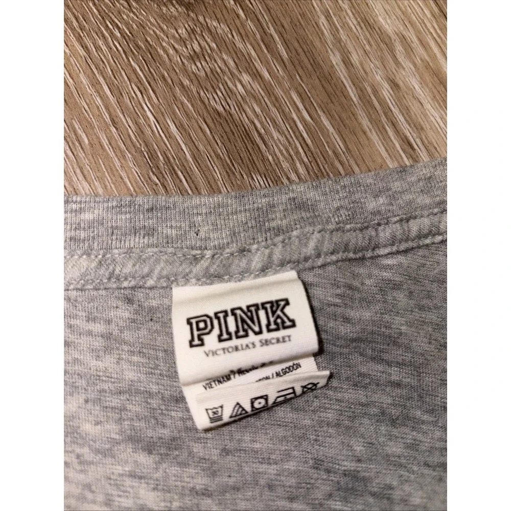 Victoria's Secret Pink New‎ York City Sequin V-Neck Tshirt Gray Medium Rare - Picture 13 of 13